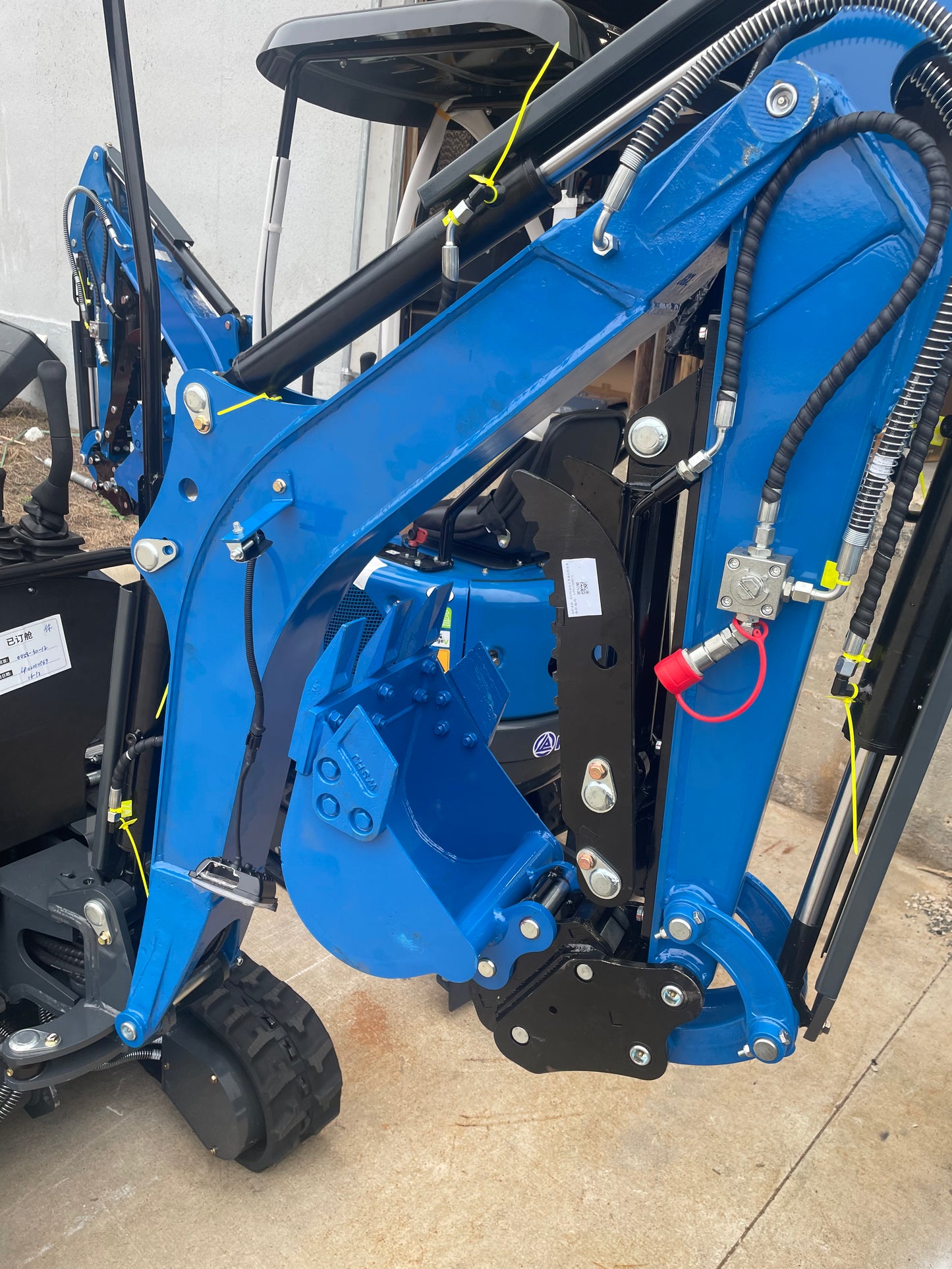 Rippa R10 Excavator, Hydraulic Thumb/Bucket/Telescopic Track/Swing Boom