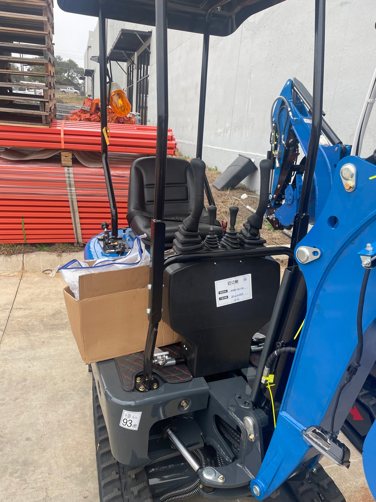 Rippa R10 Excavator, Hydraulic Thumb/Bucket/Telescopic Track/Swing Boom