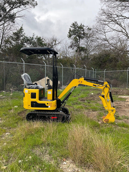 1 TON R319 Mini Excavator w/ Canopy:B&S XR210 EPA Gas Bucket/Hydraulic Thumb