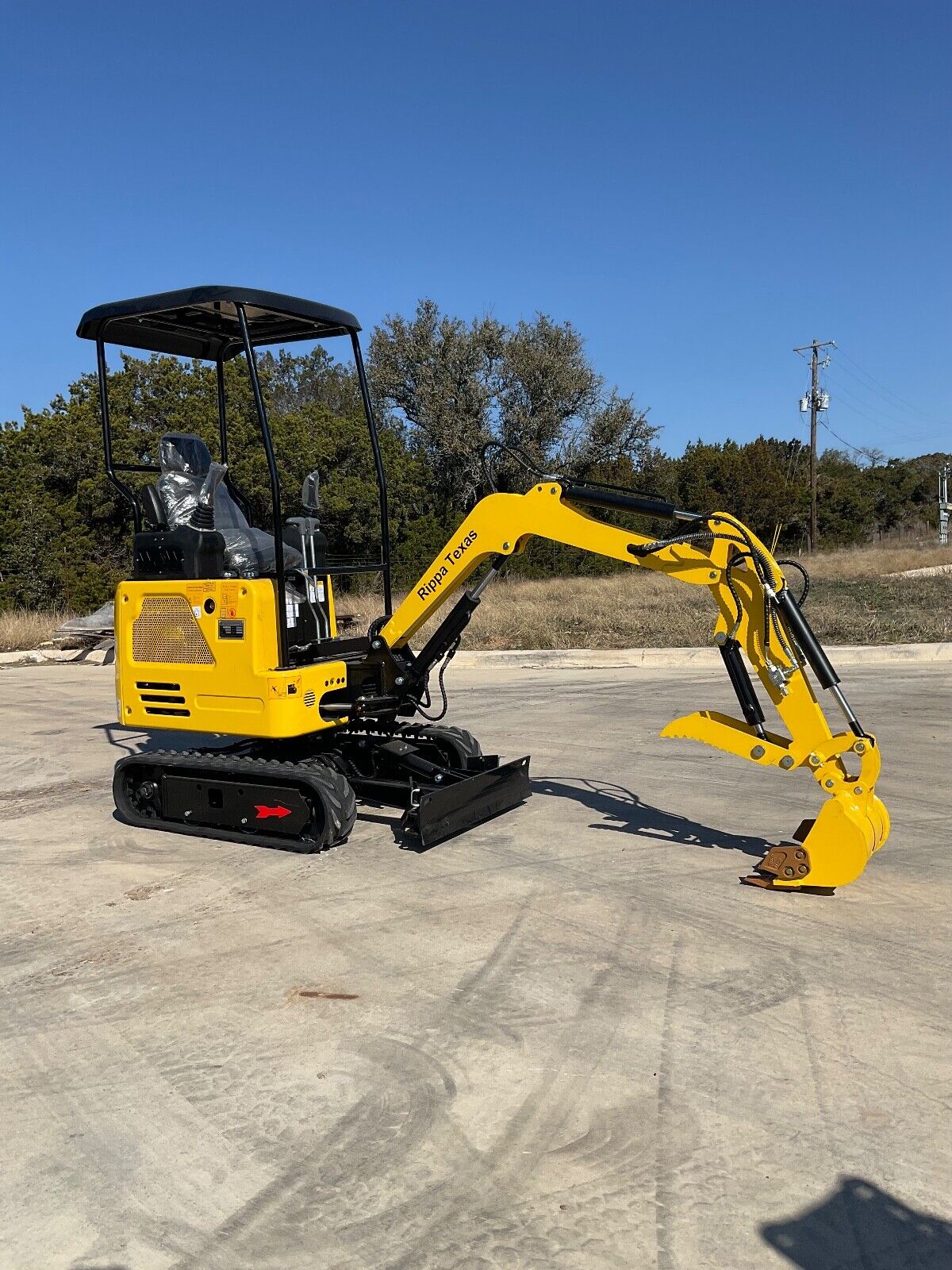 2023 KUBOTA Diesel, 2 TON Mini Excavator w/ Canopy, Swing Boom/Telescopic Track