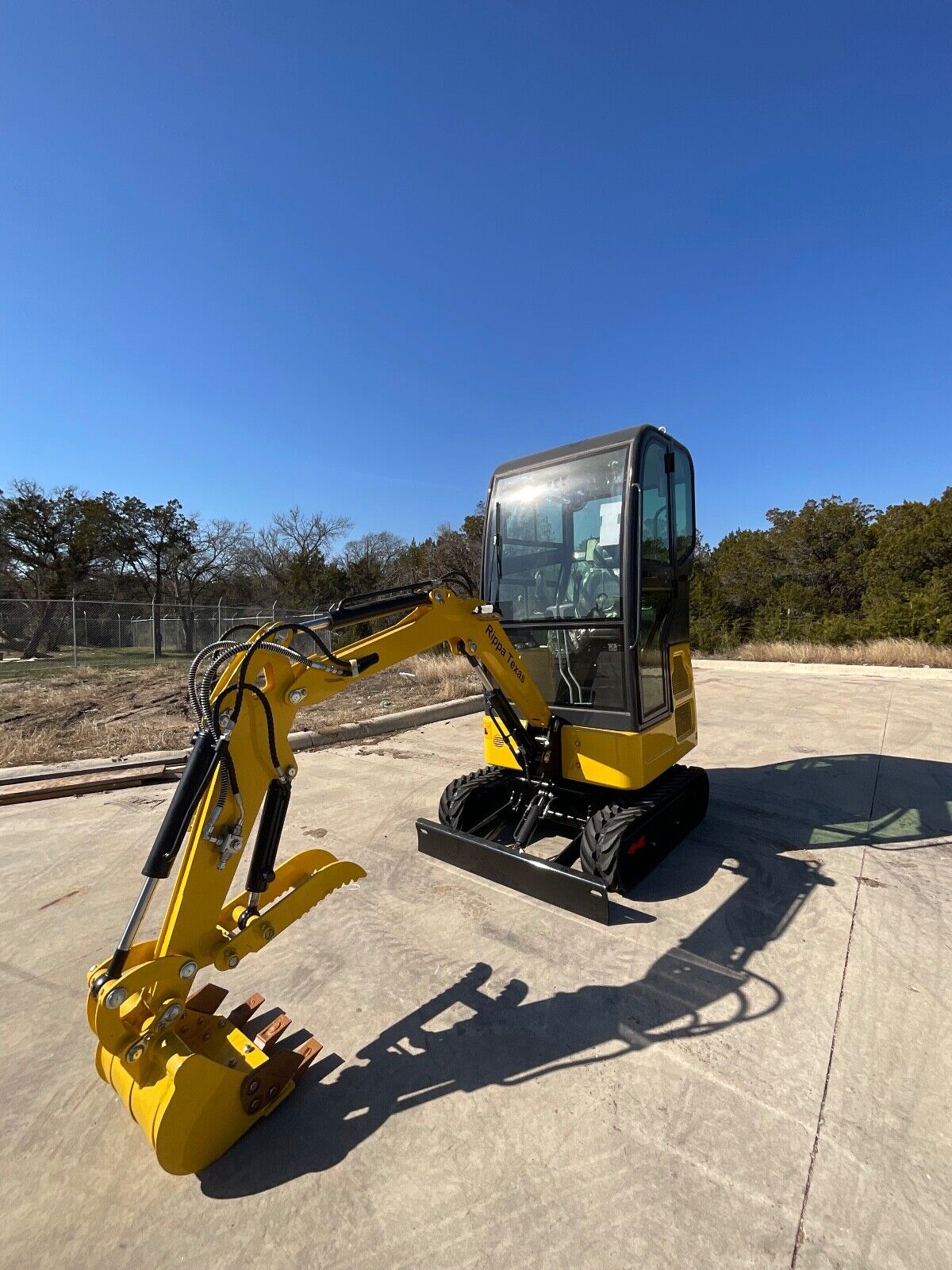 2 Ton New Mini Excavator Digger Tractor, EPA certified USA KUBOTA Diesel Engine